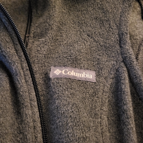 Columbia Vest - Picture 2 of 3